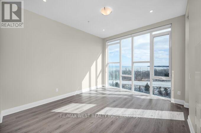 #615 16 CONCORD PLACE - 15