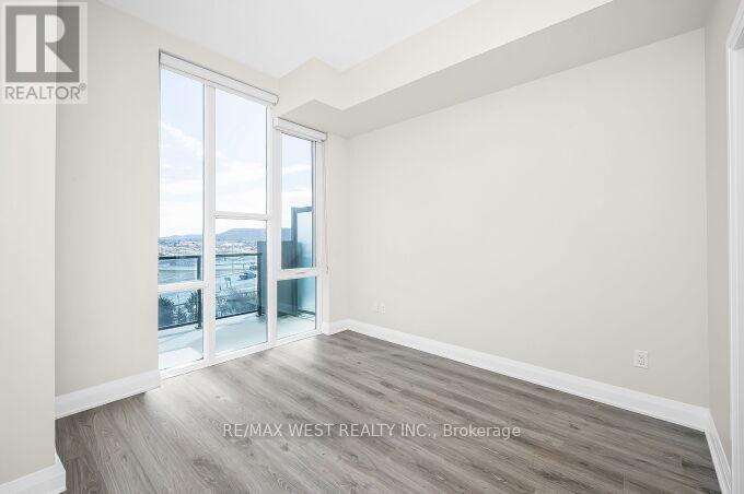 #615 16 CONCORD PLACE - 21