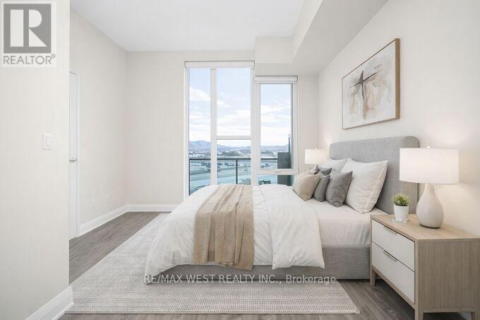 #615 16 CONCORD PLACE - 24