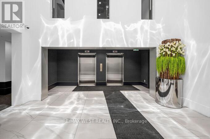 #615 16 CONCORD PLACE - 7