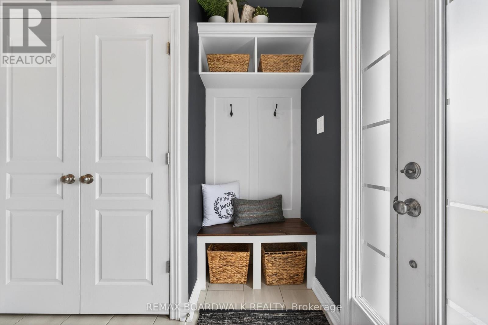 Custom Built Front Foyer Bench With Cubby