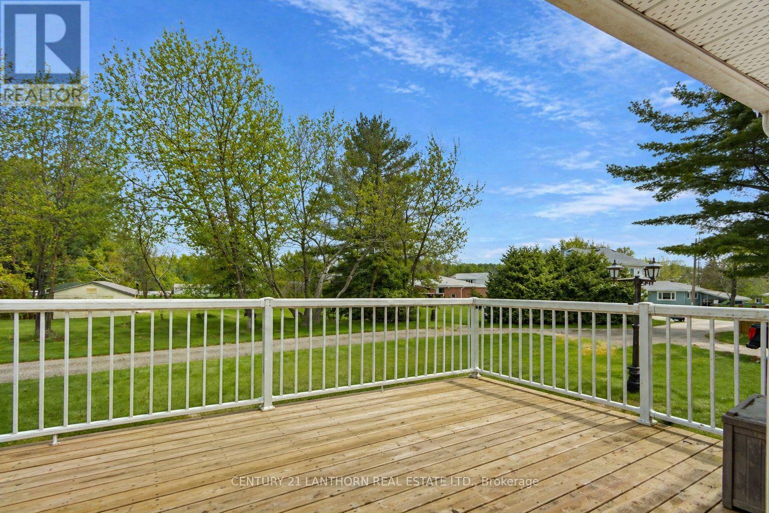 Private Deck