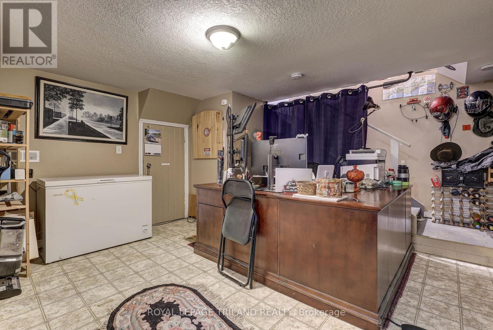 70 HOMAN STREET - 24