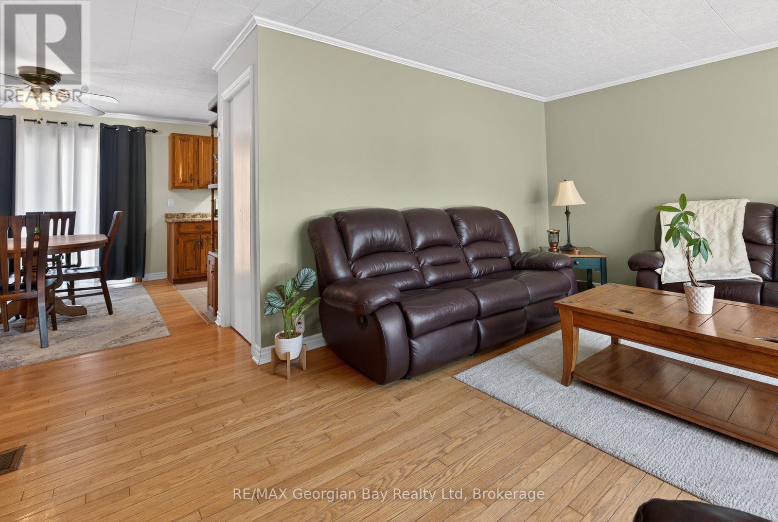 919 EIGHTH AVENUE - 10