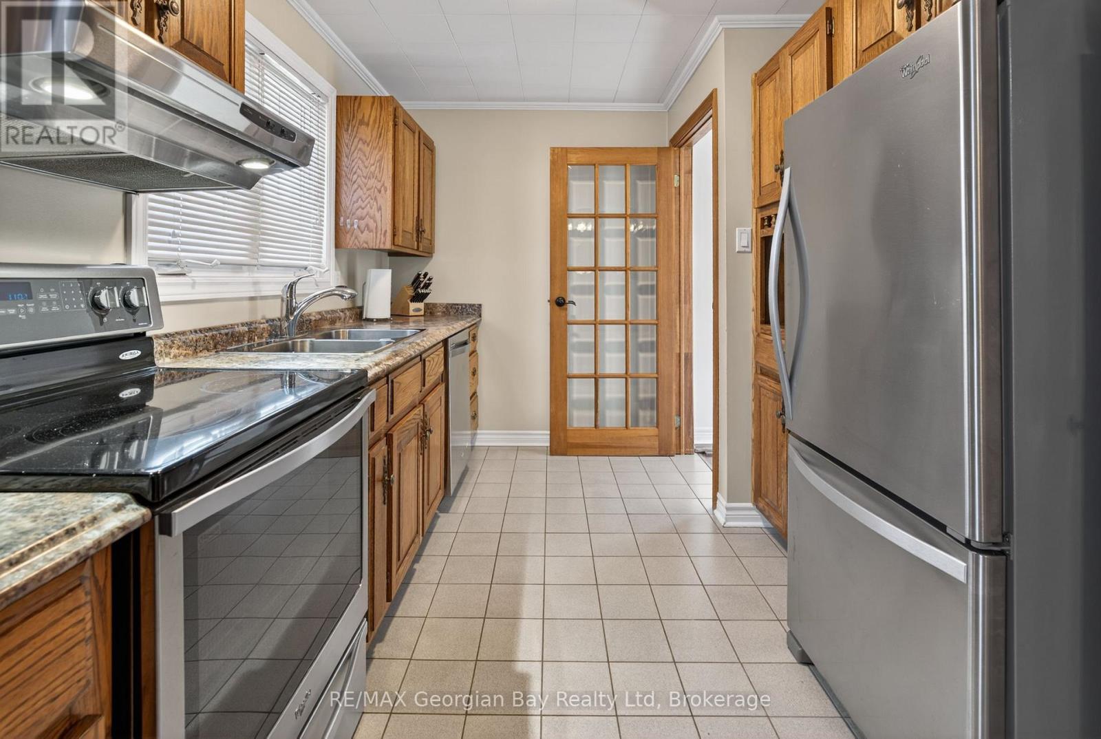 919 EIGHTH AVENUE - 3