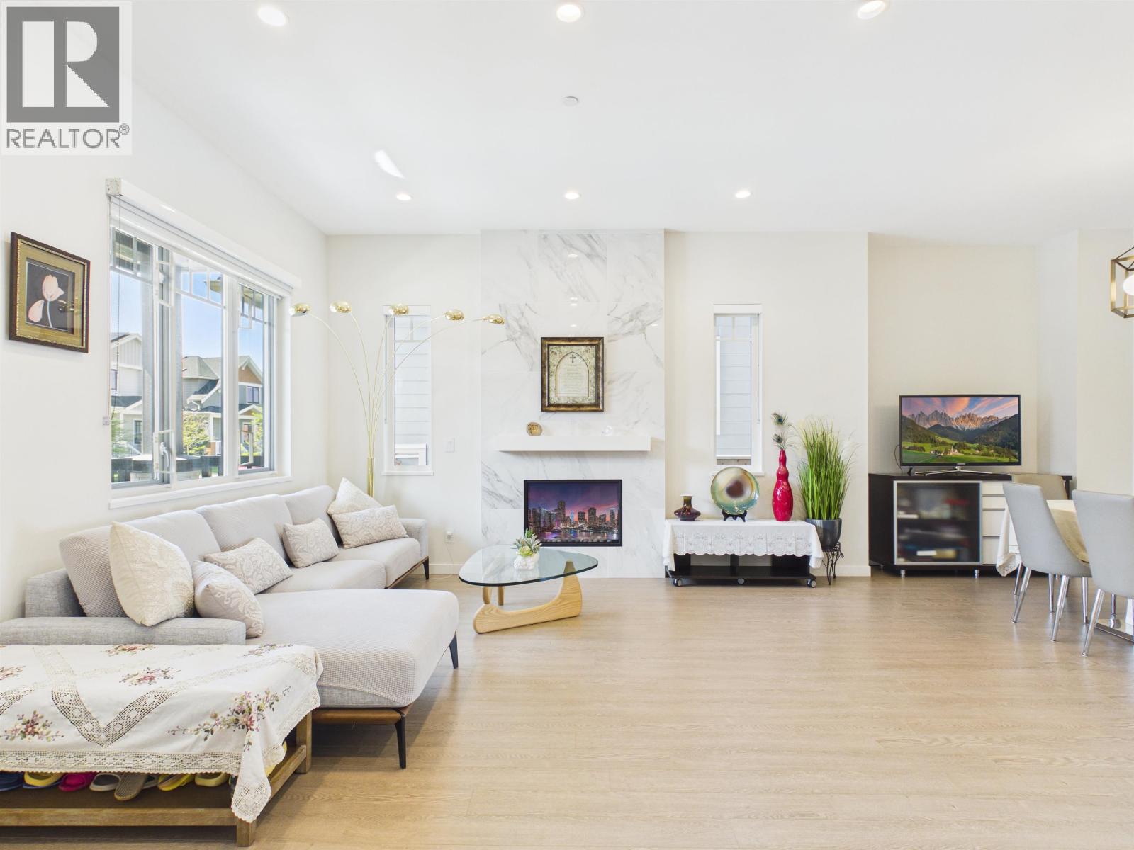 4705 HAZELNUT Way, Tsawwassen