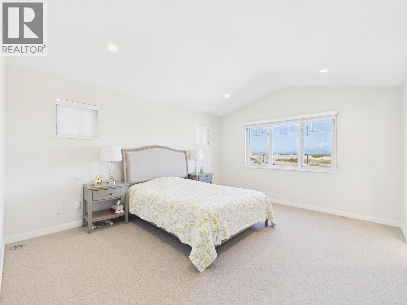 4705 HAZELNUT Way, Tsawwassen