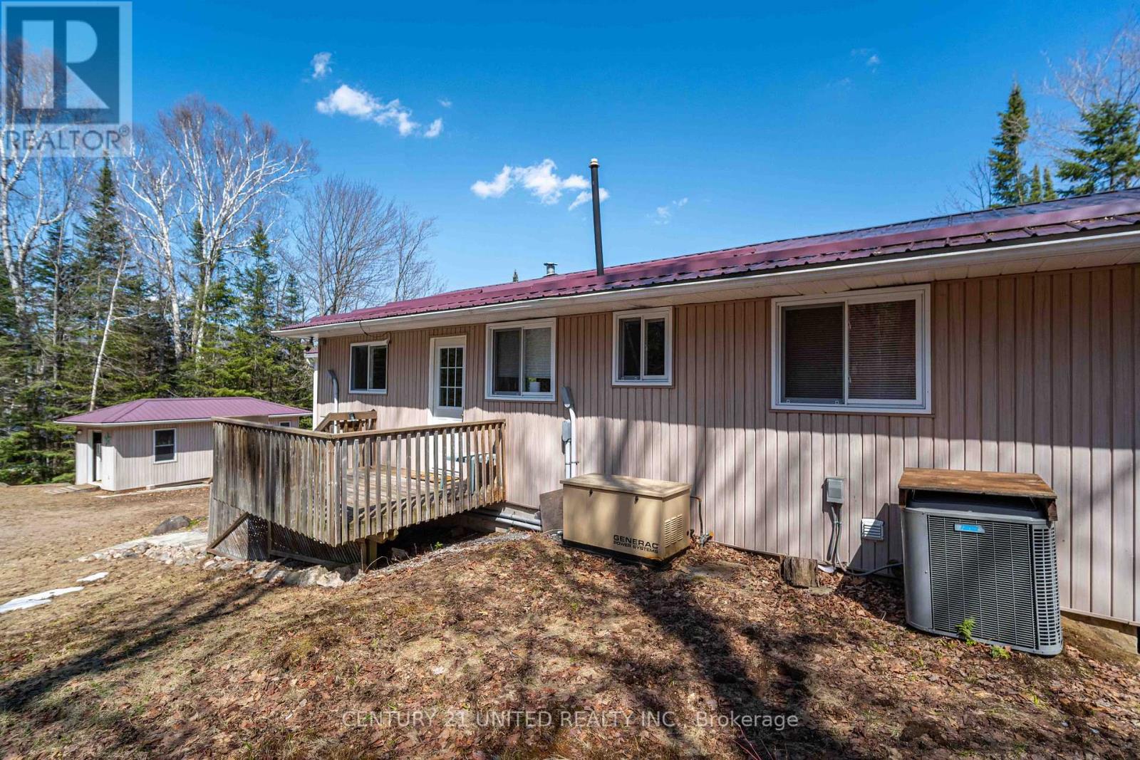 1047 REDWOOD LANE — photo 34