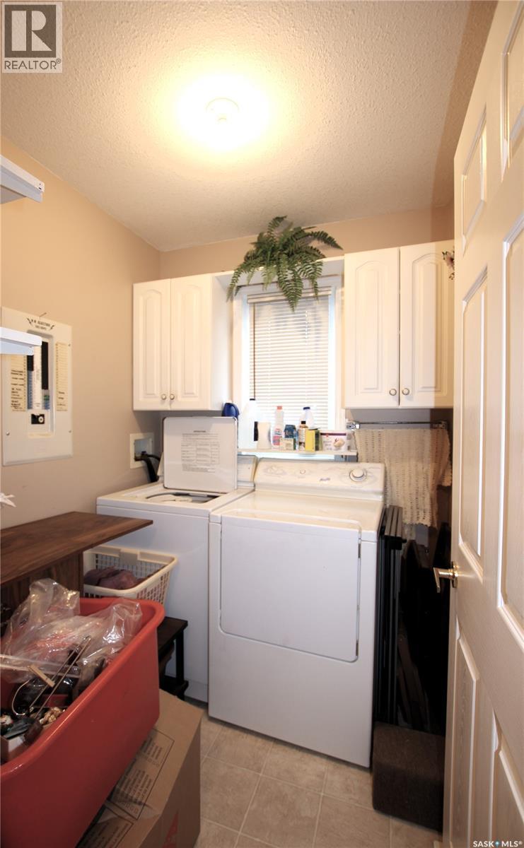 93 Russell DRIVE — photo 17
