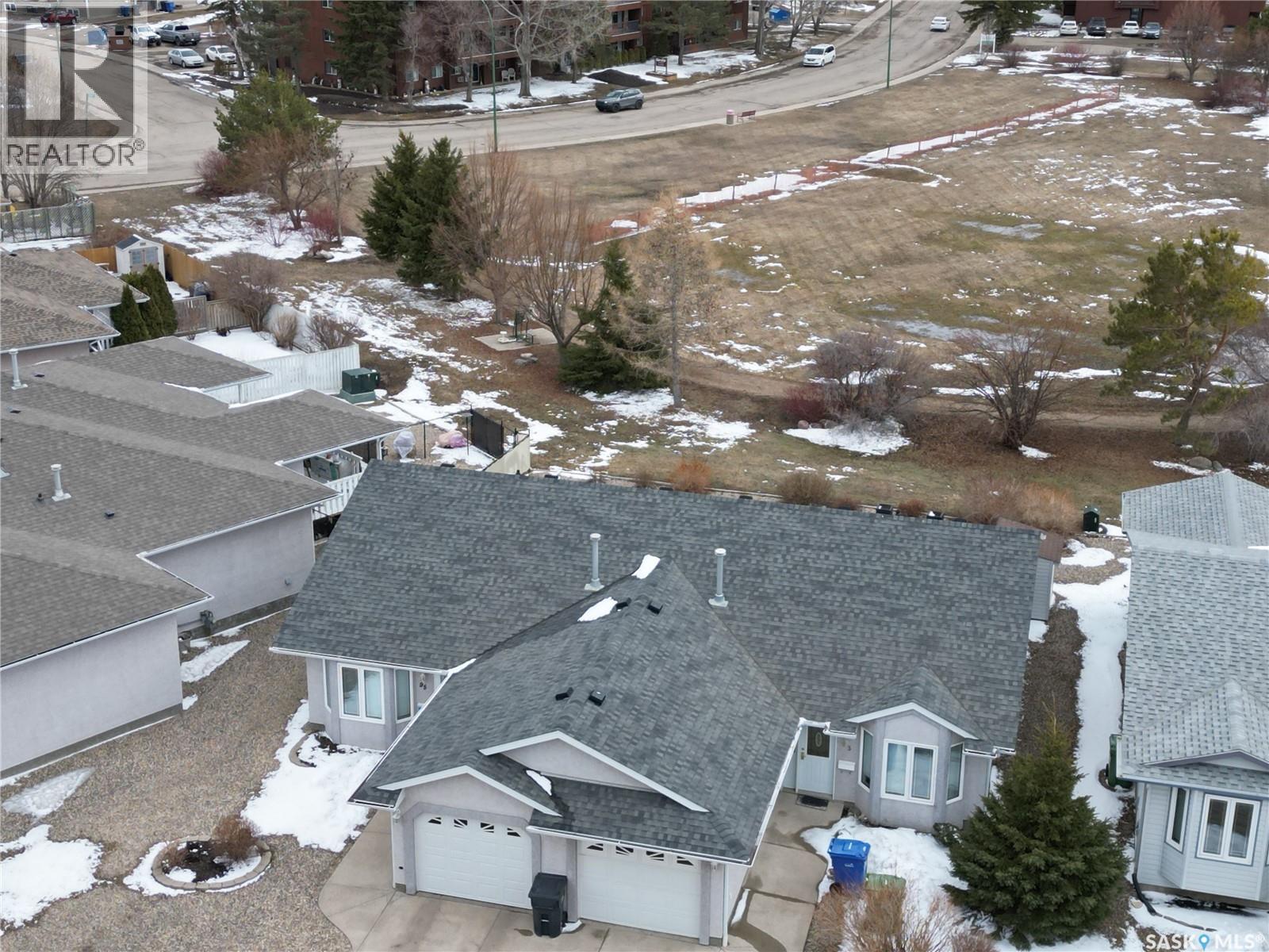 93 Russell DRIVE - photo 3