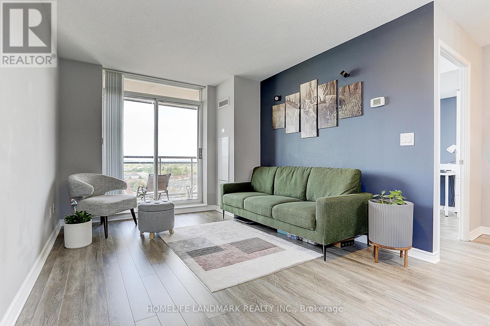 Listing photo of 1013 - 75 KING WILLIAM CRESCENT