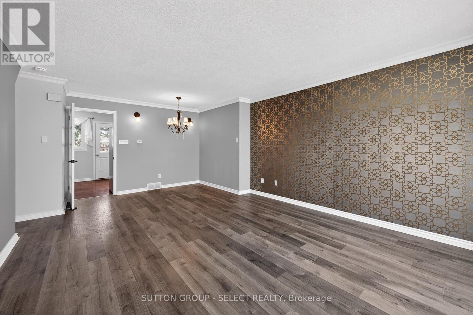 36 - 700 EXETER ROAD — photo 6