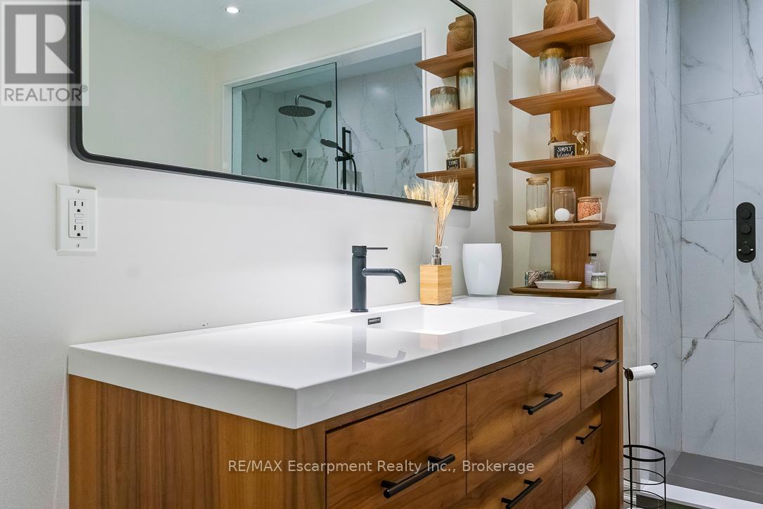 278 CAROLYN DRIVE - 36
