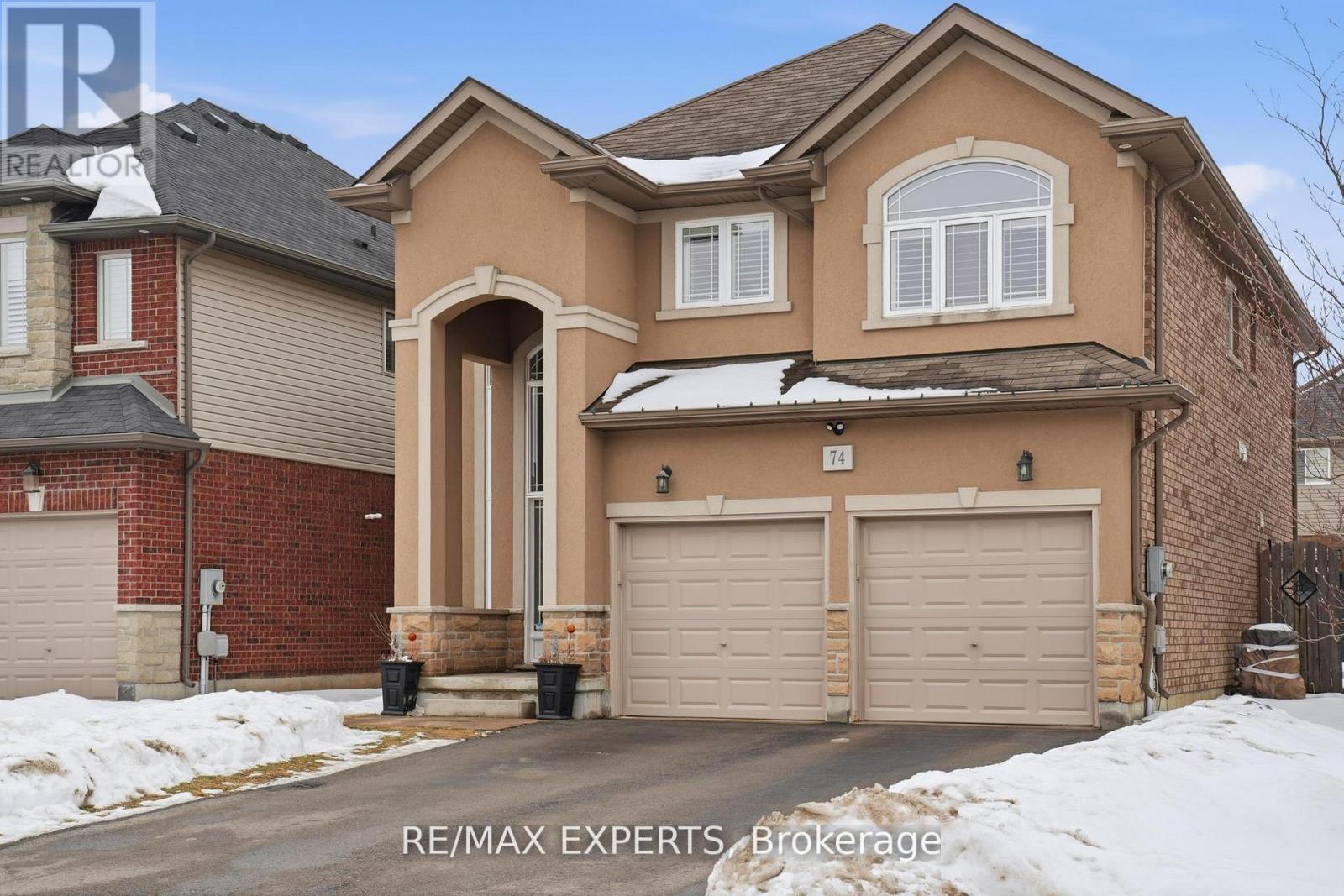 74 BOULDER CRESCENT - photo 2