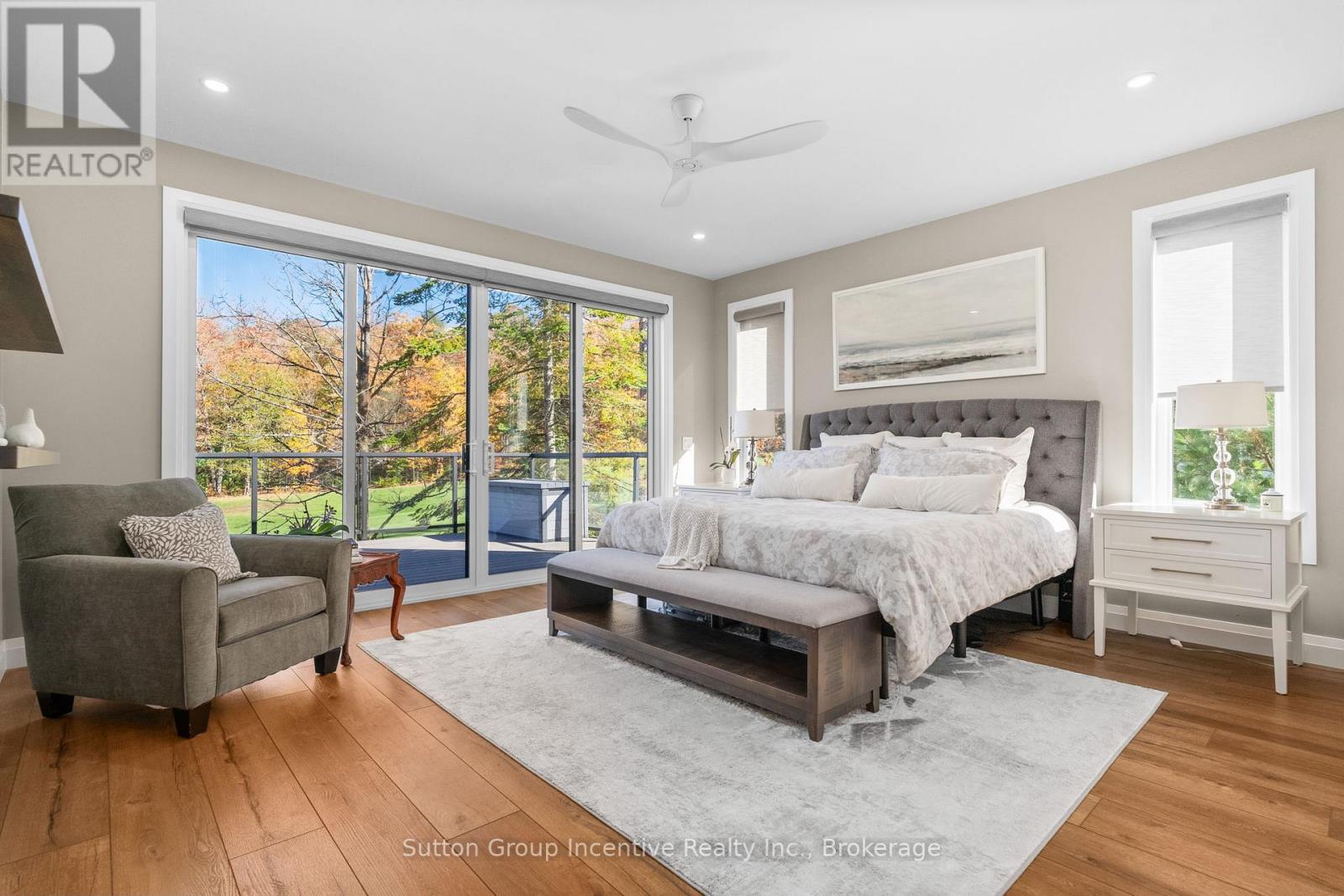 24 ST GEORGES COURT - 22