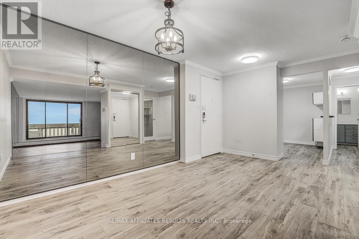 #1609 415 GREENVIEW AVENUE - 11