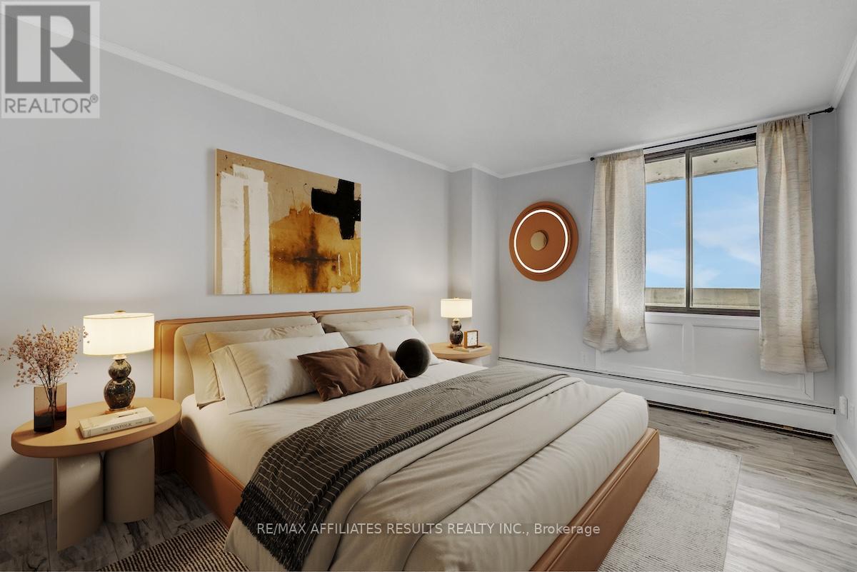 #1609 415 GREENVIEW AVENUE - 21