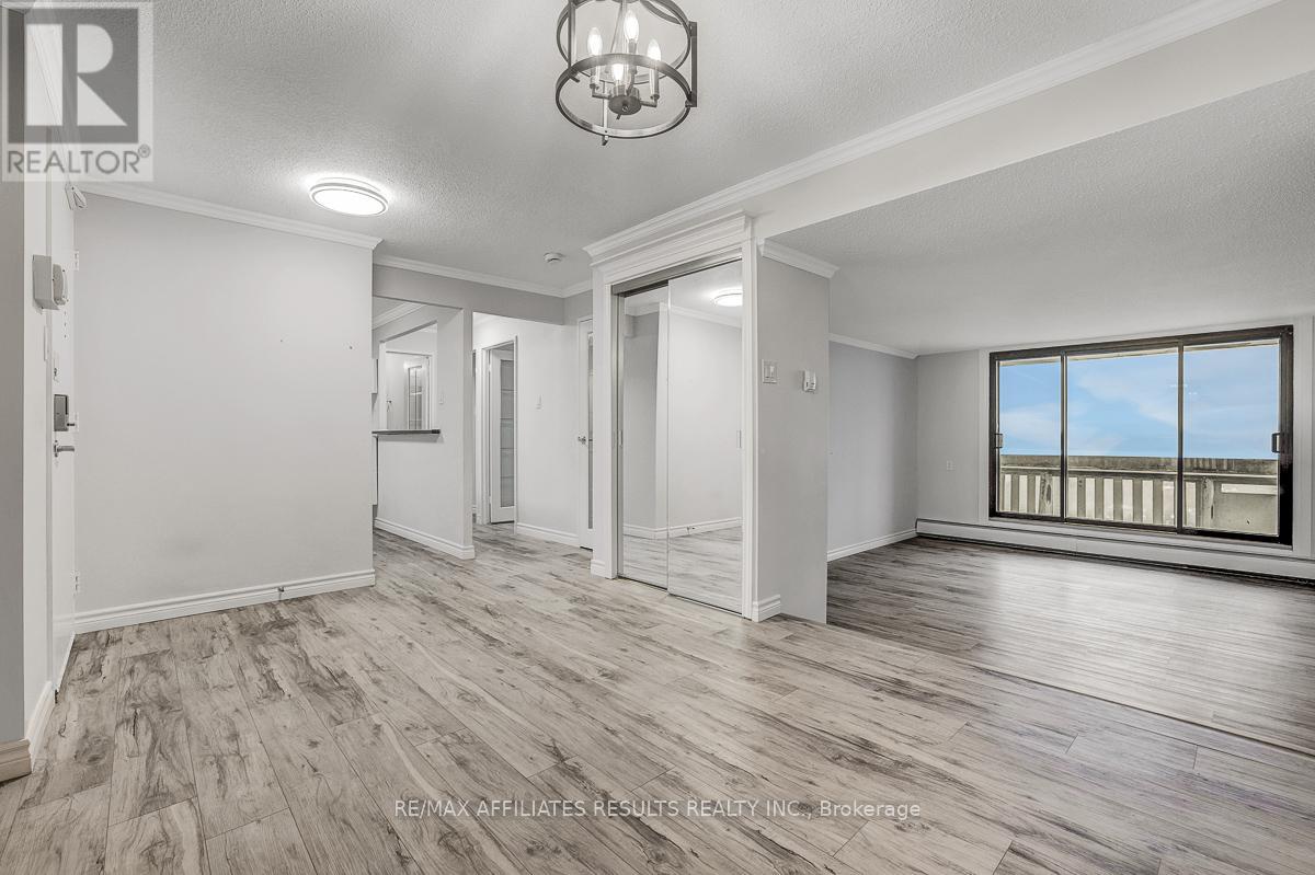 #1609 415 GREENVIEW AVENUE - 10