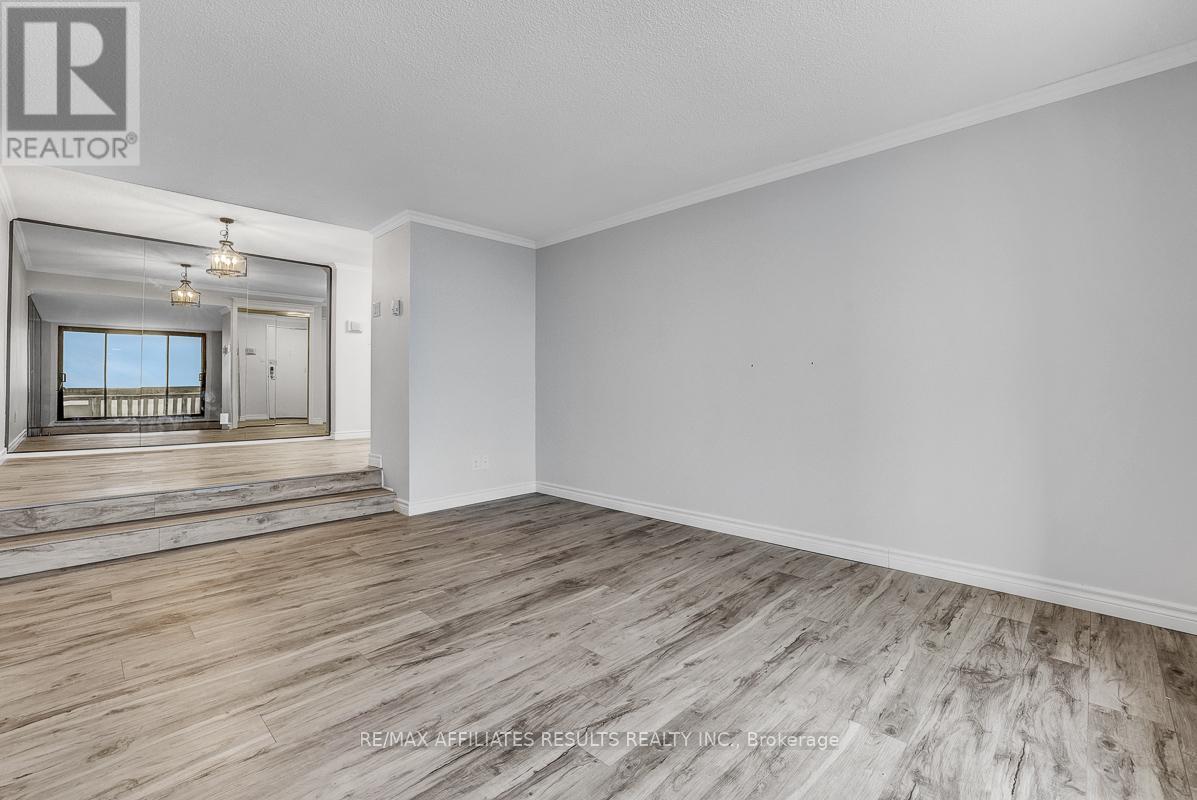 #1609 415 GREENVIEW AVENUE - 16