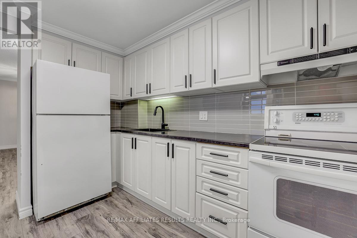 #1609 415 GREENVIEW AVENUE - 20