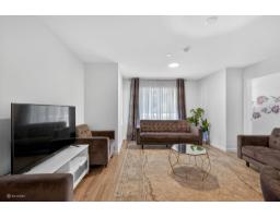 318 13968 Laurel Drive, Surrey, BC V3T0S9 Photo 7
