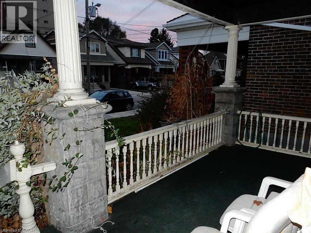 252 HOMEWOOD Avenue Unit# LOFT, Hamilton, Ontario, L8P2M8 — Photo 2
