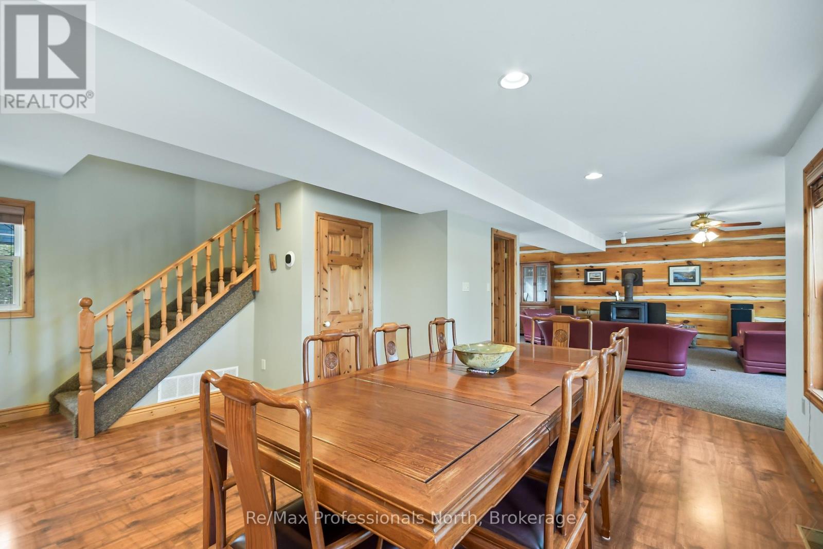 #38 1090 ARUNDEL LODGE ROAD - 11