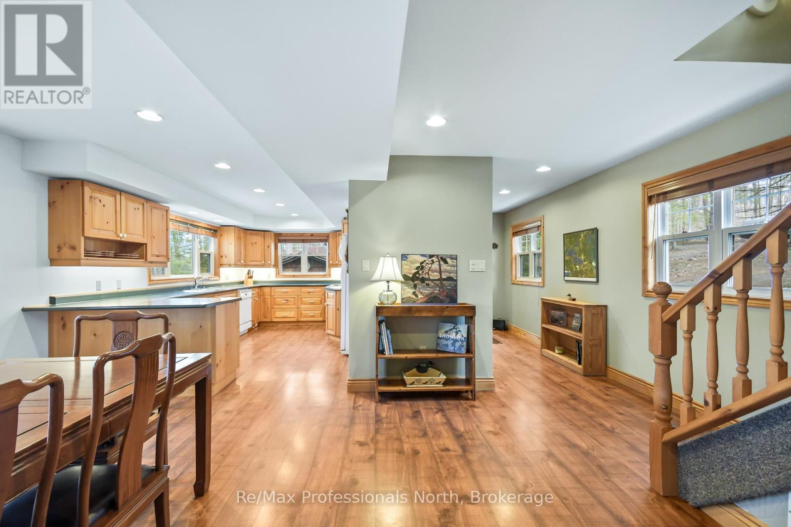 #38 1090 ARUNDEL LODGE ROAD - 19