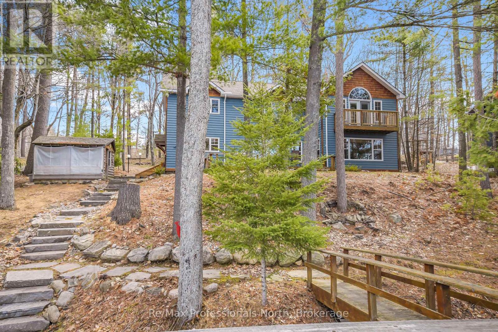 #38 1090 ARUNDEL LODGE ROAD - 39
