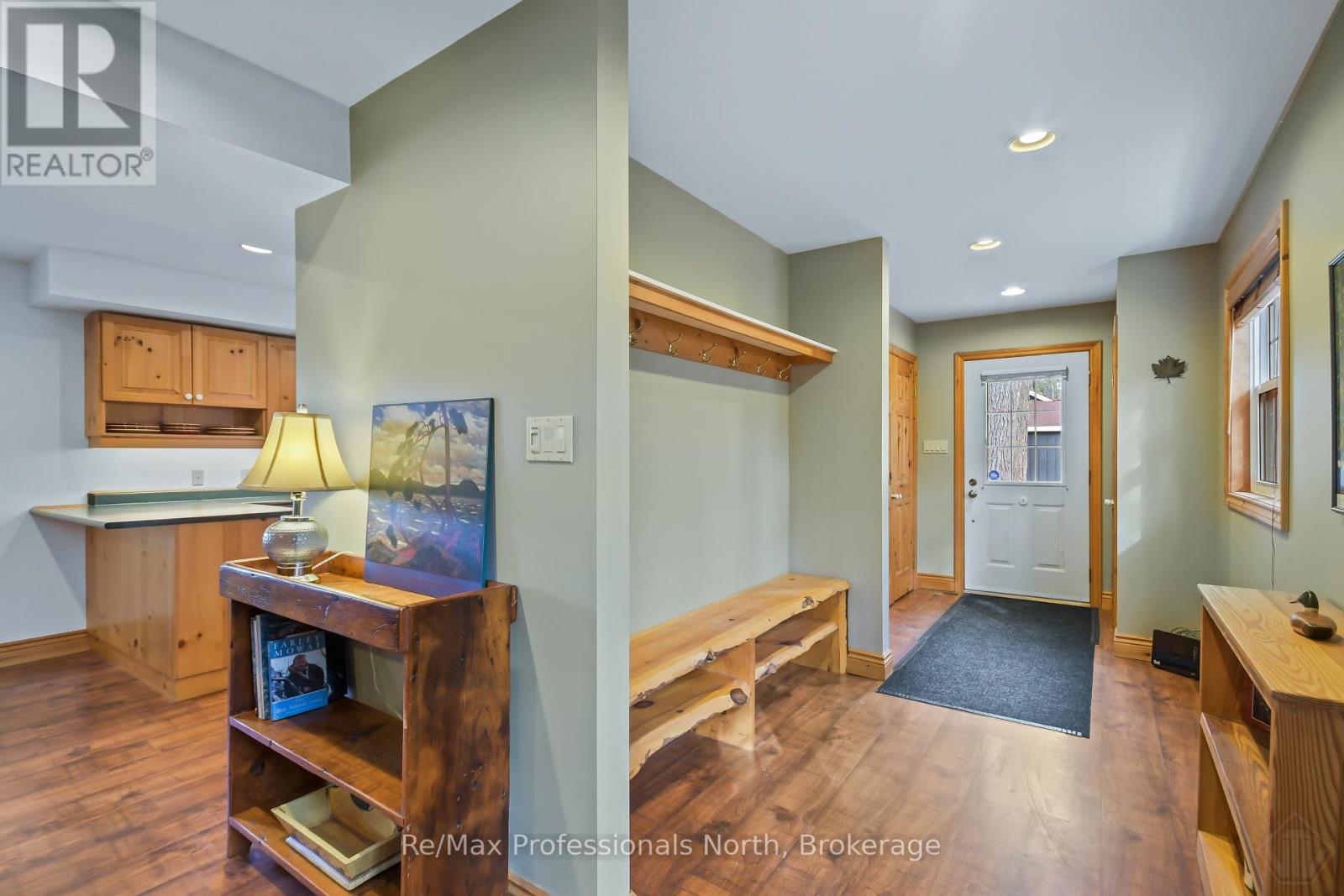#38 1090 ARUNDEL LODGE ROAD - 6