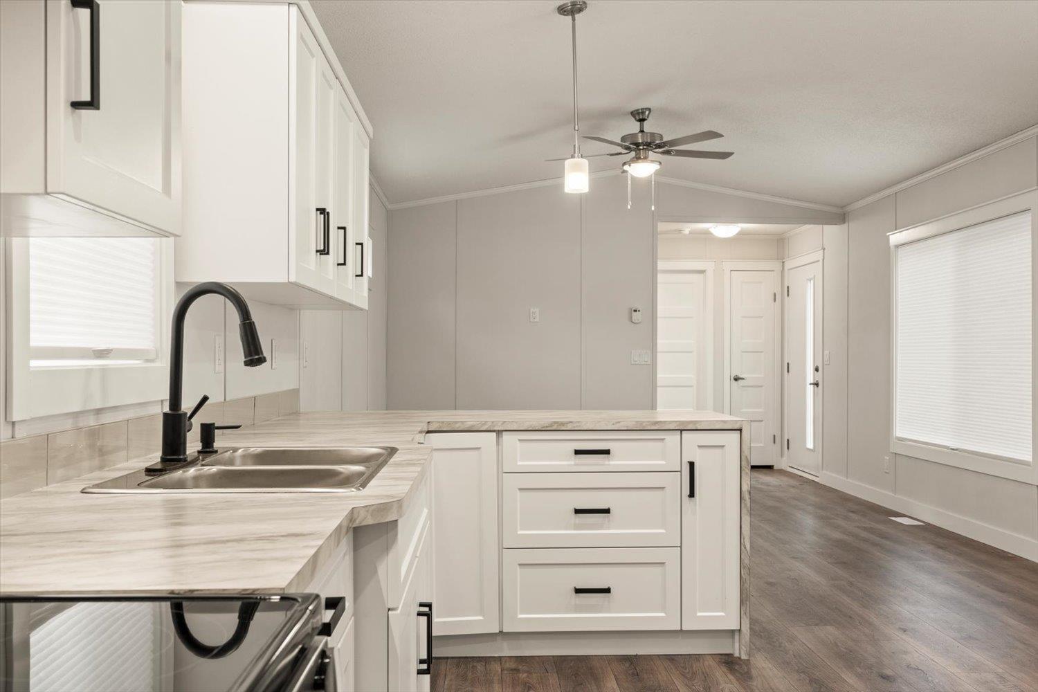 4 44565 MONTE VISTA DRIVE, Sardis South, Chilliwack