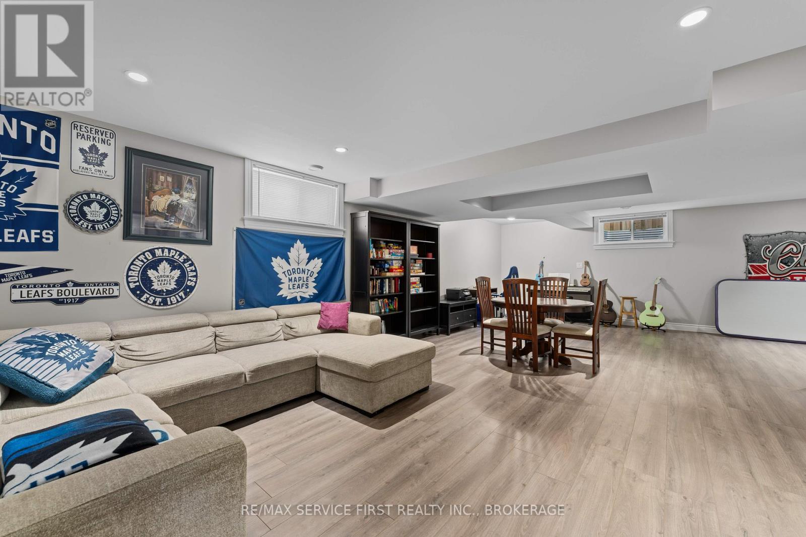 141 CHAMPAGNE CRESCENT - 20