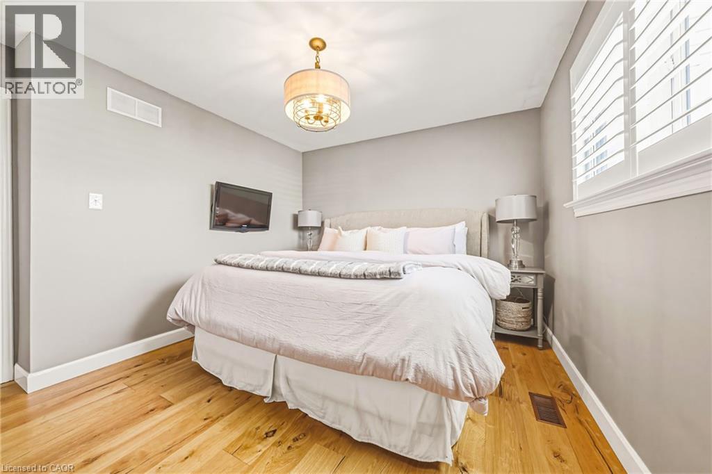 103 EMPRESS Avenue — photo 17