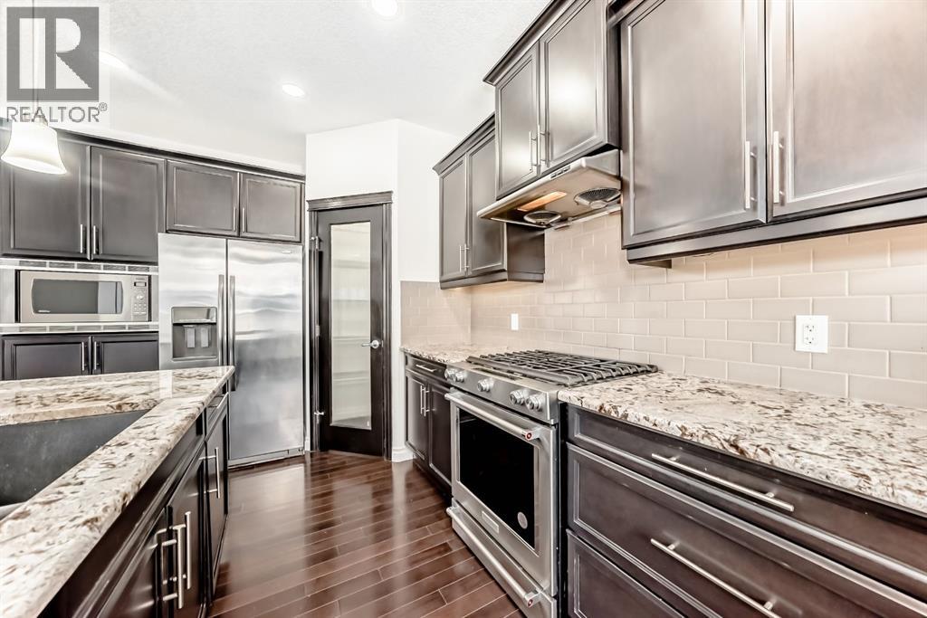 76 SADDLELAKE GREEN  NE — photo 11