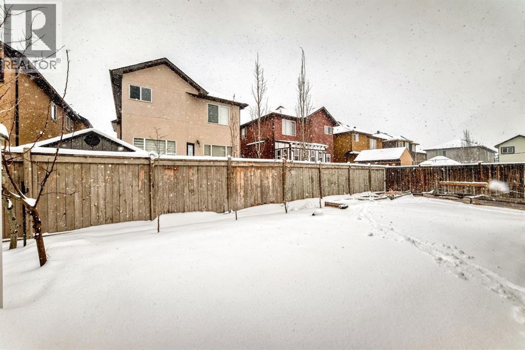 76 SADDLELAKE GREEN NE - 48