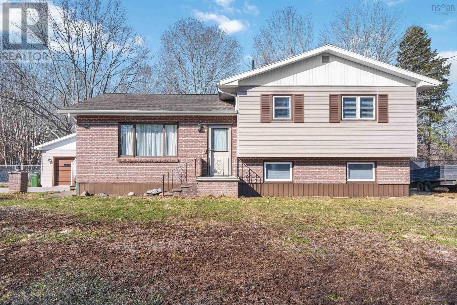 955 Labrador Lane - photo 2