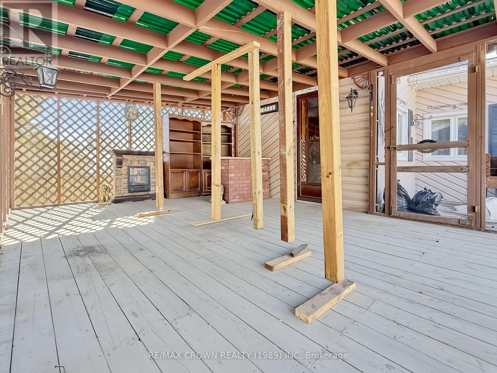 24 FONTAINE DRIVE — photo 11