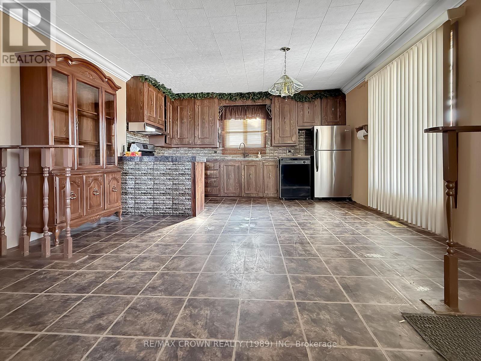 24 FONTAINE DRIVE — photo 17