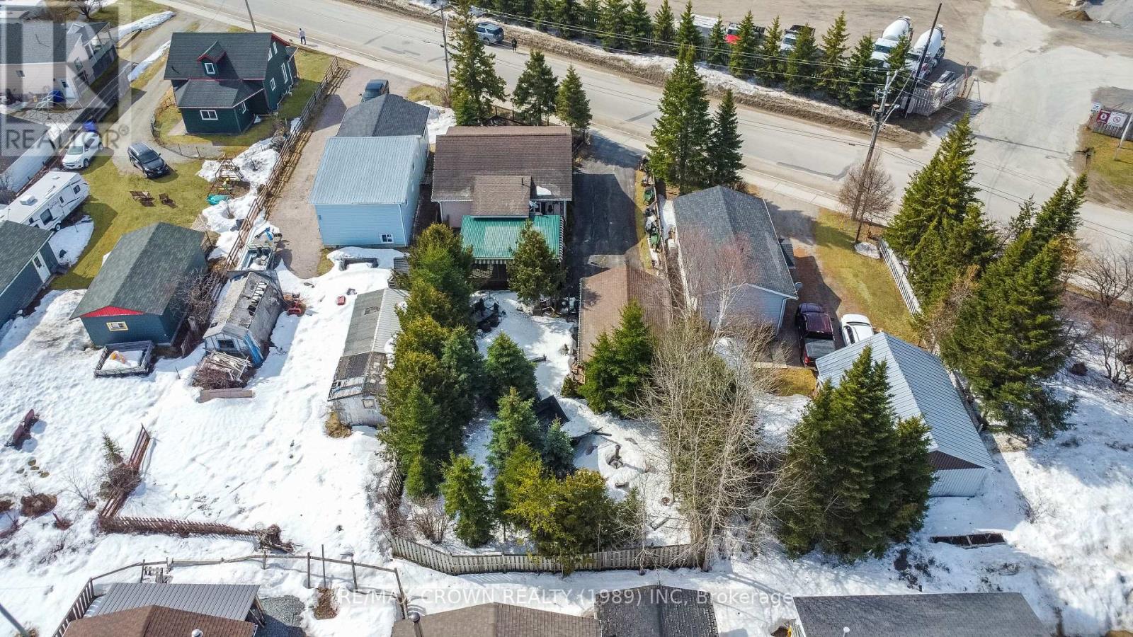 24 FONTAINE DRIVE — photo 7
