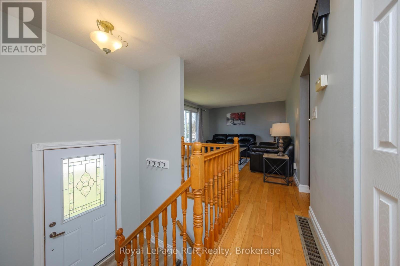 383 WELLINGTON STREET - 10
