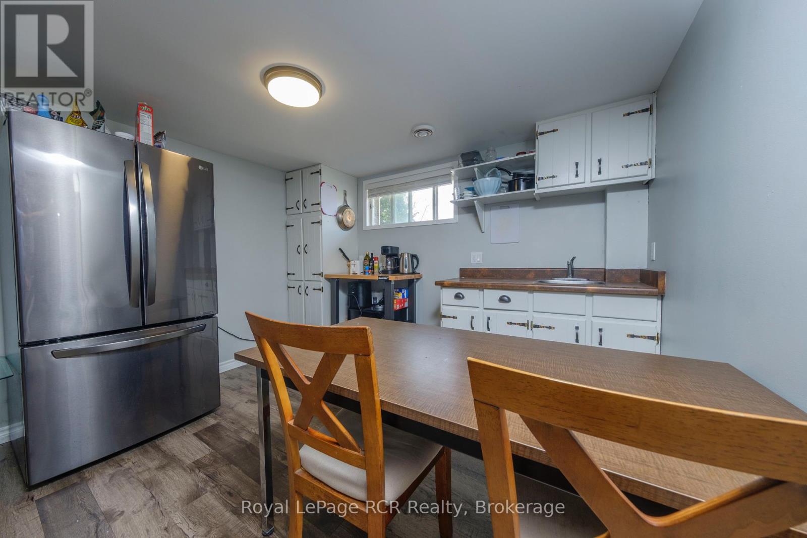 383 WELLINGTON STREET - 35