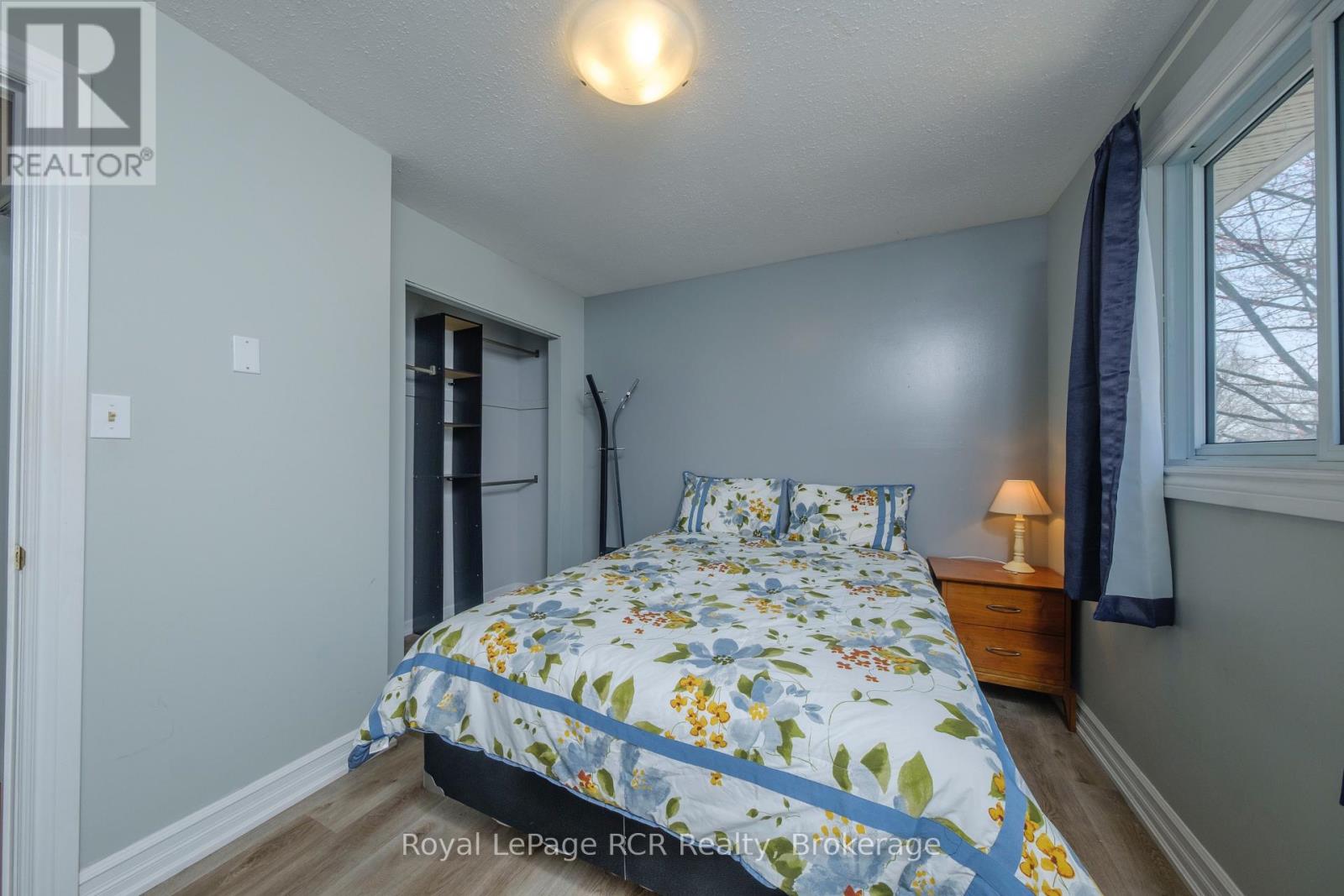 383 WELLINGTON STREET - 20