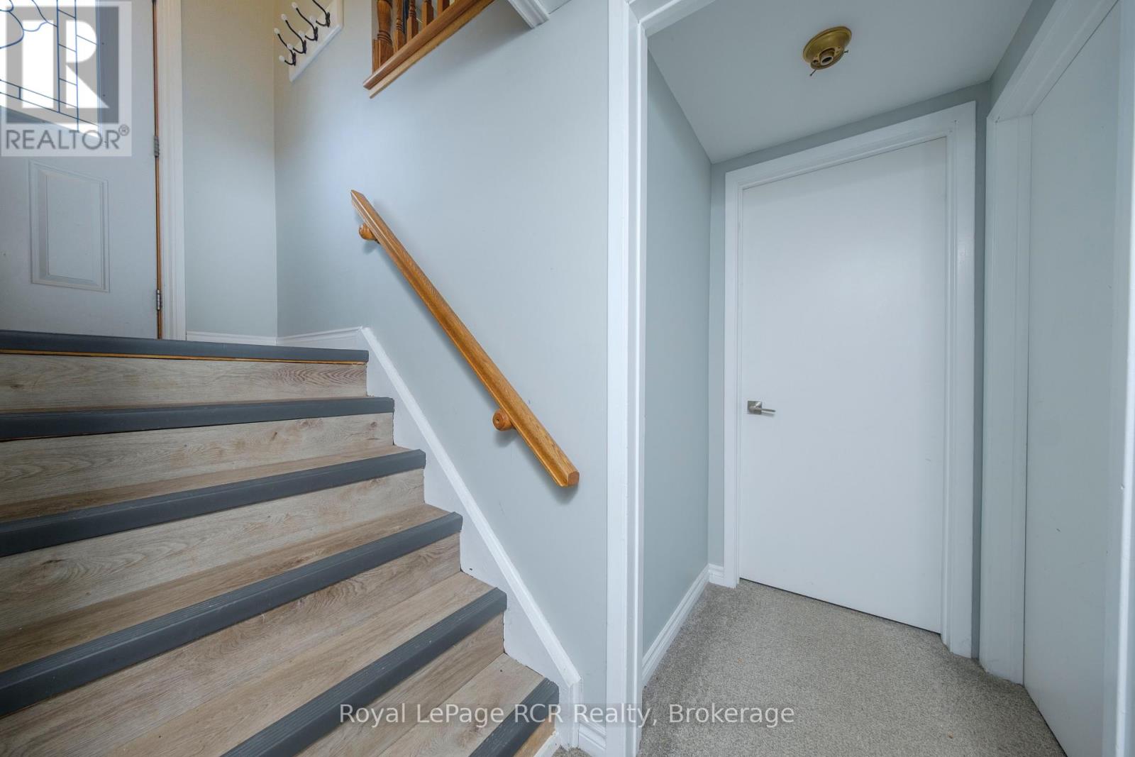 383 WELLINGTON STREET - 28
