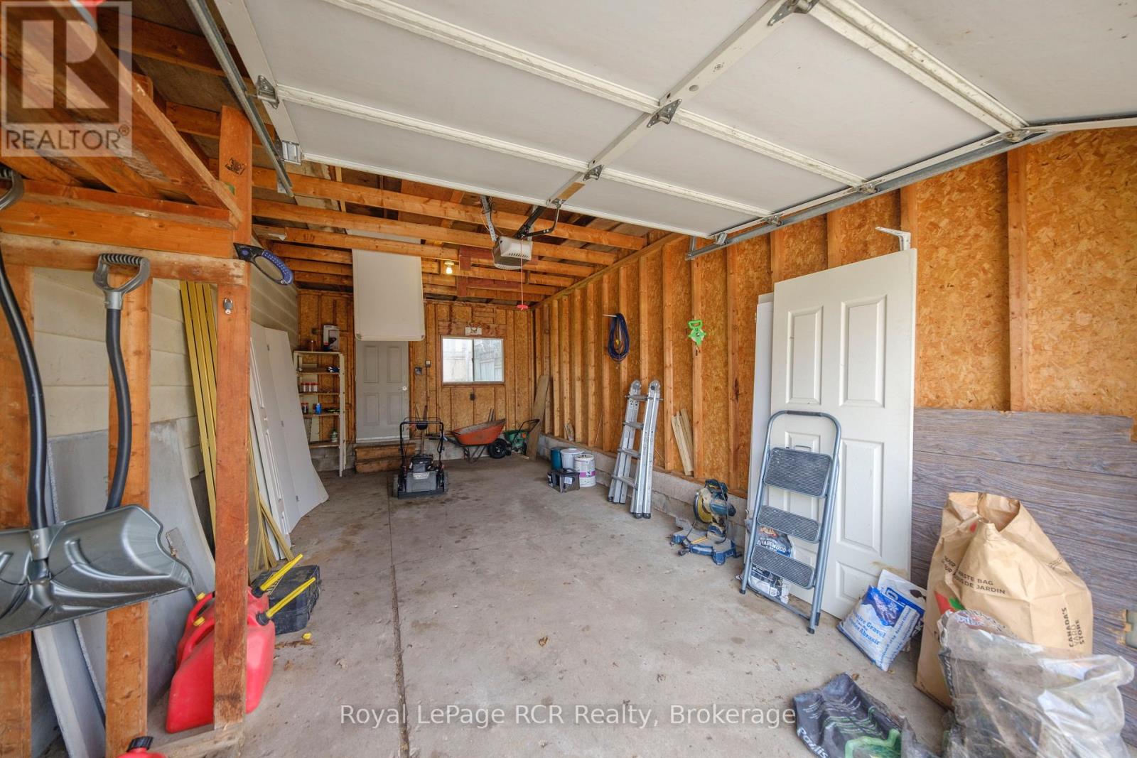 383 WELLINGTON STREET - 46
