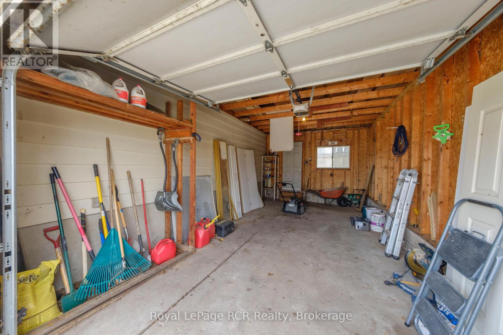 383 WELLINGTON STREET - 45