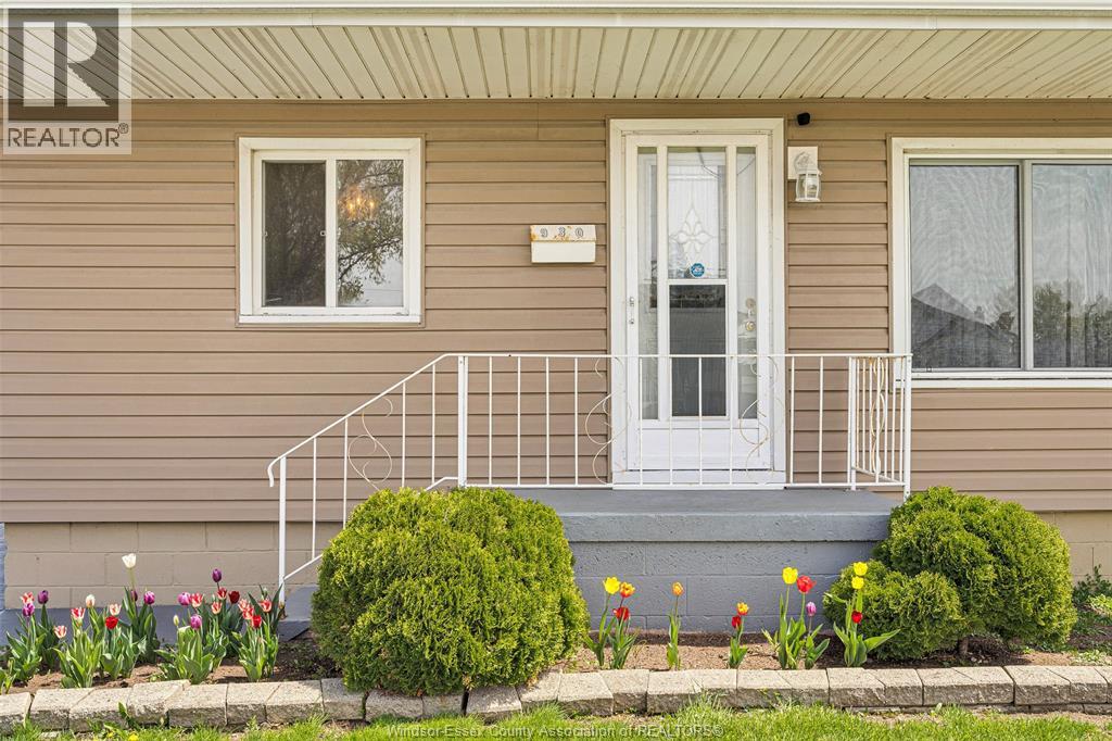 930 ST. PIERRE STREET, Tecumseh, Ontario, N8N1Z8 — Photo 5
