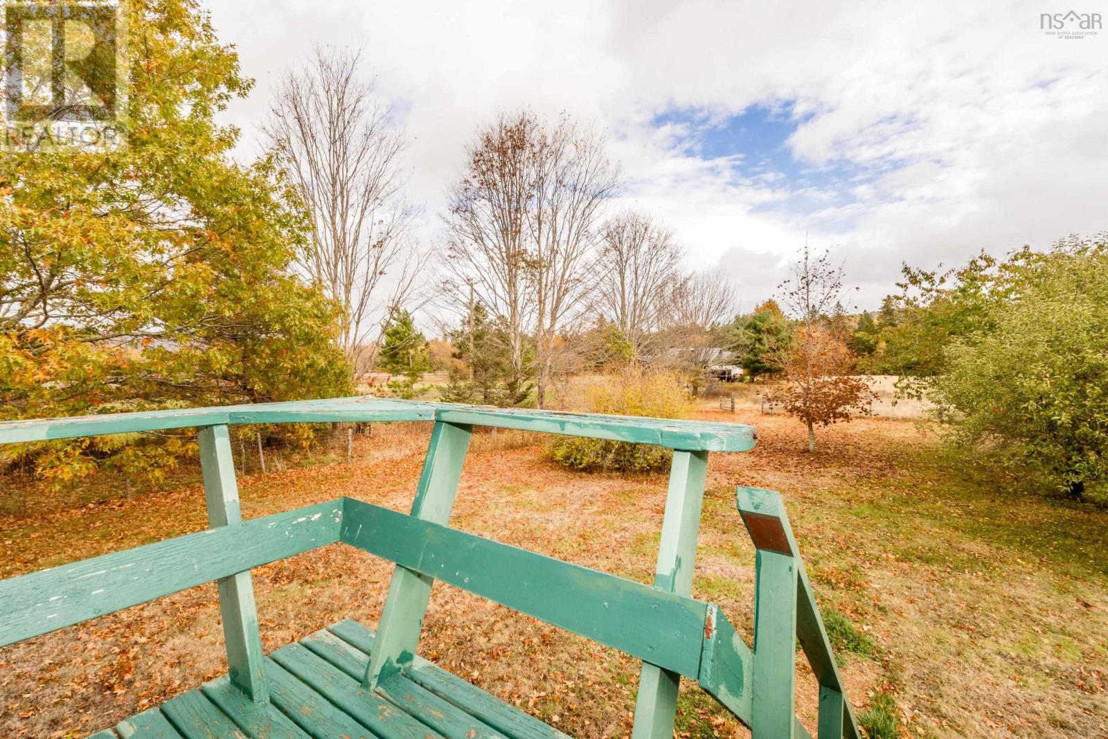 1546 Spurr Road - 21