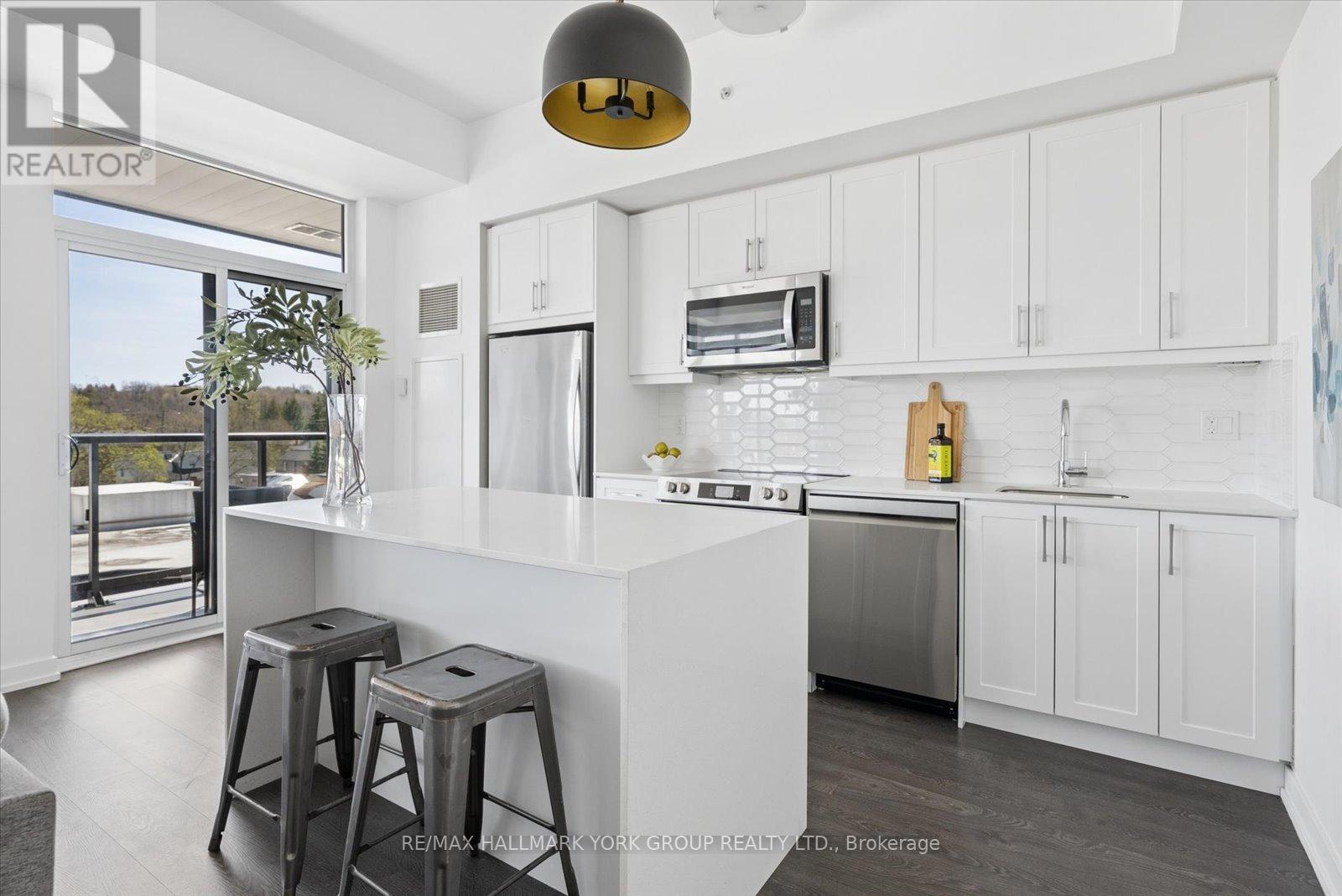 #515 50 ANN STREET - 15