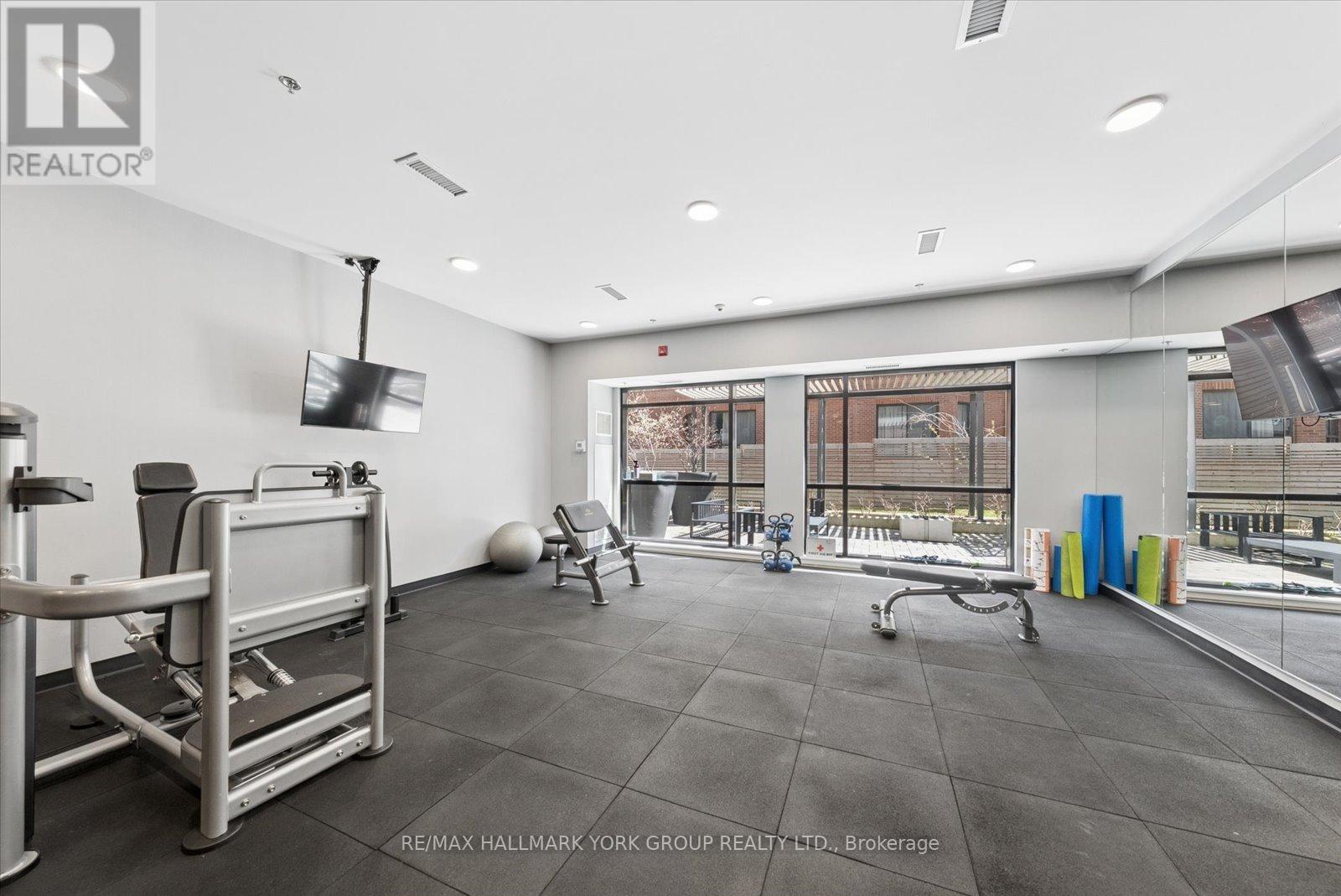 #515 50 ANN STREET - 39