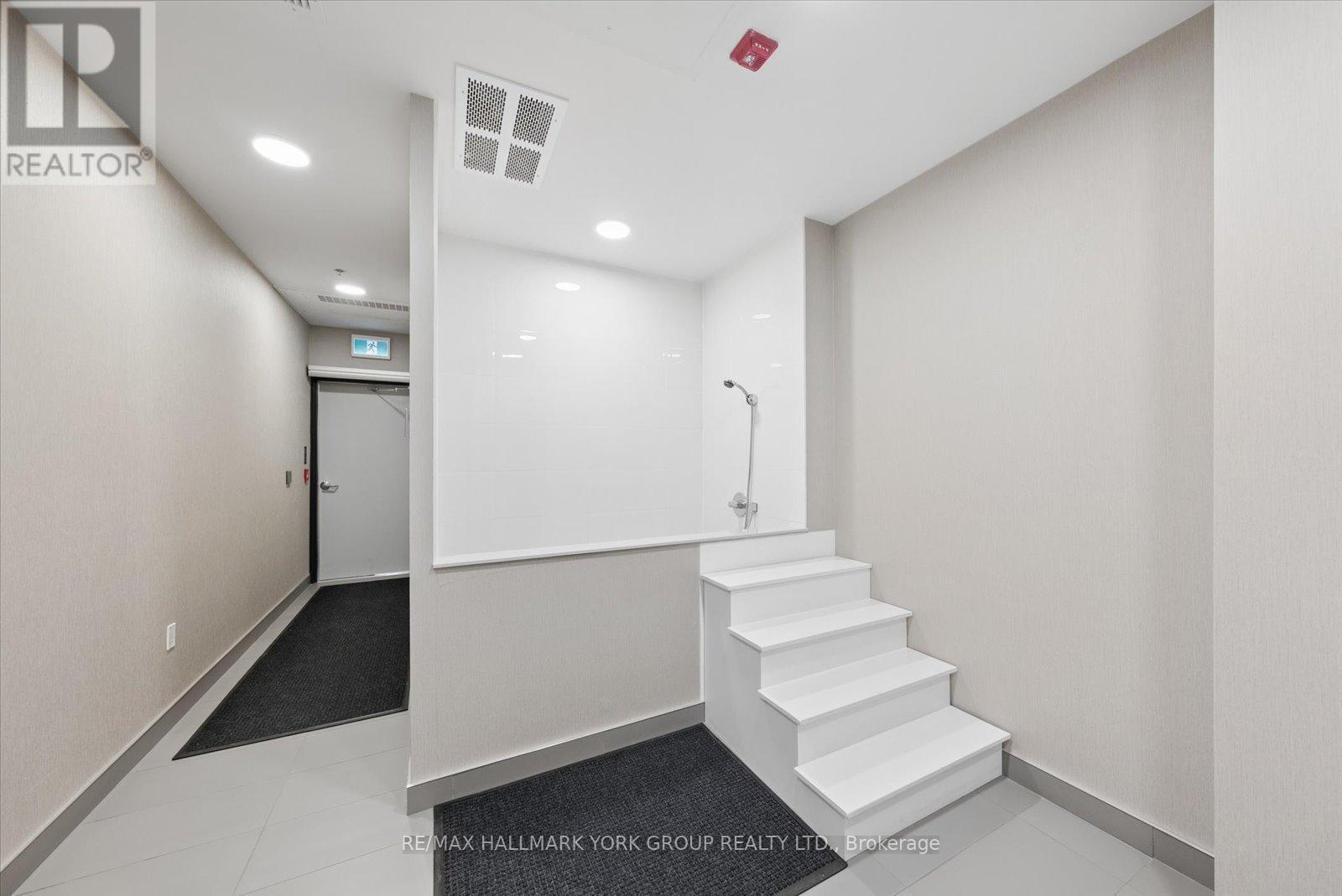 #515 50 ANN STREET - 40